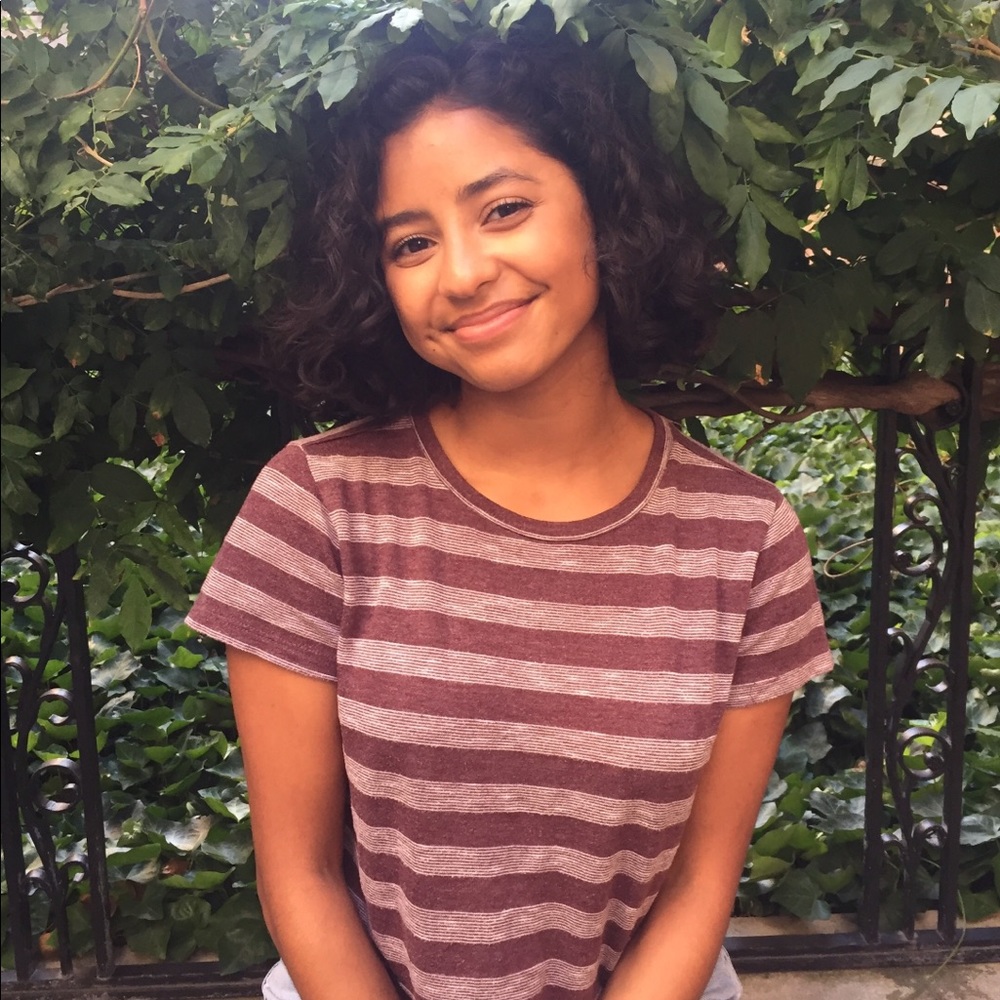 Meet your Posher, Adriana